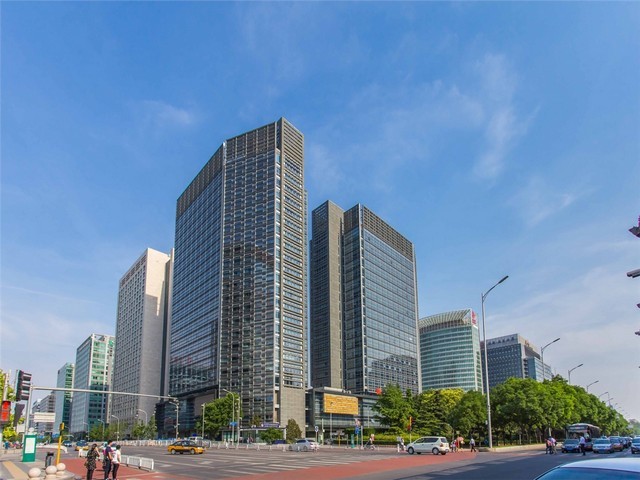 办公空间玻璃隔断